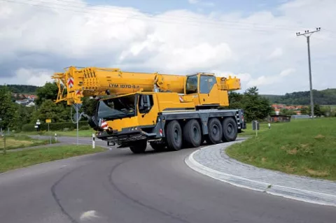 Автокран Liebherr LTM 1070 70 т