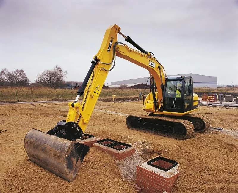 Гусеничный экскаватор JCB JS 145