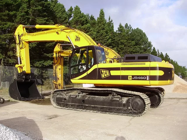 Гусеничный экскаватор JCB JS 460