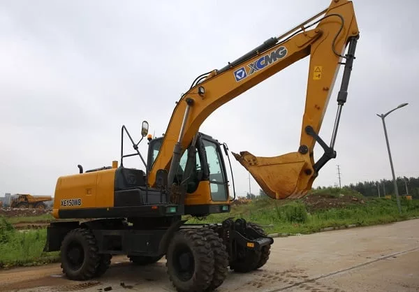 Колёсный экскаватор XCMG XE150WB