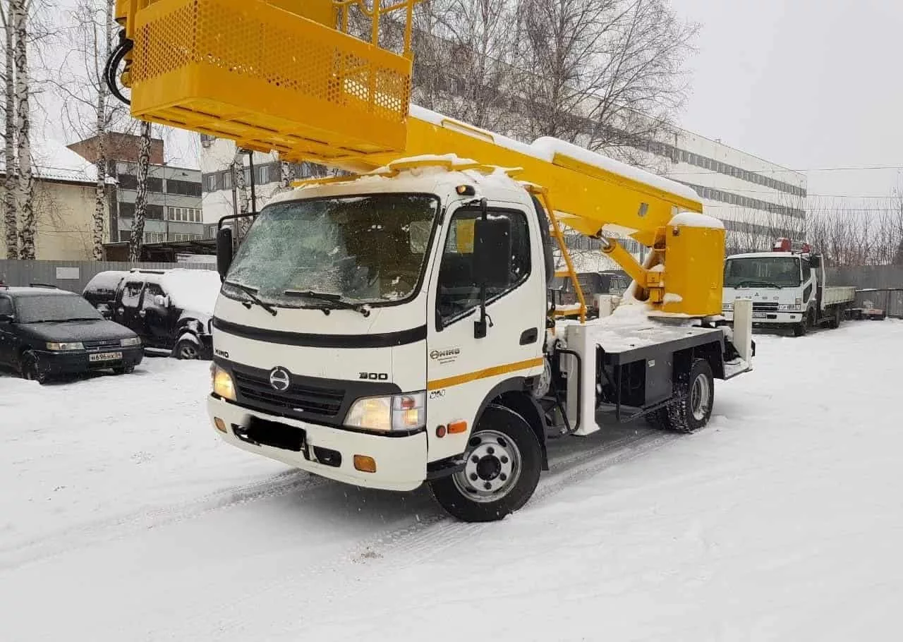 Японская автовышка 15 м